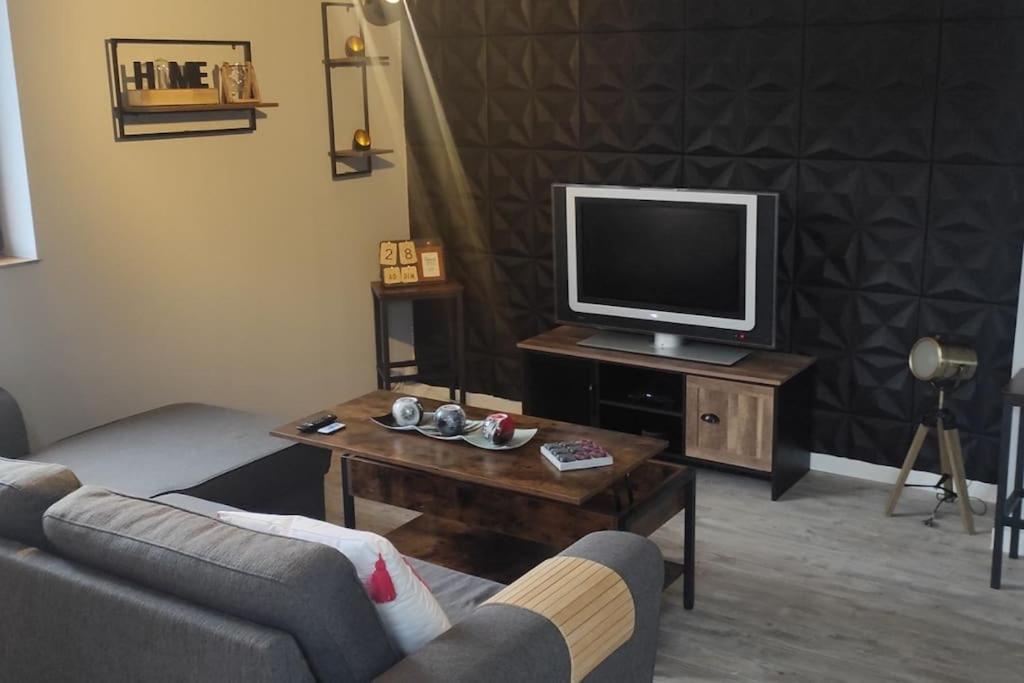 Petite Maison Cosy En Duplex Eguelshardt Exterior foto
